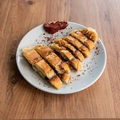 Kavurma Kaşarlı Tost