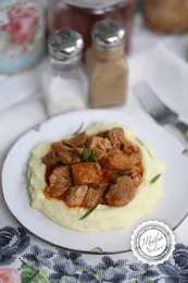 Tas Kebabı + Patates Püresi